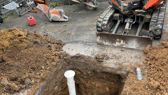 Outdoor drain pipework and drainage access, Chadstone